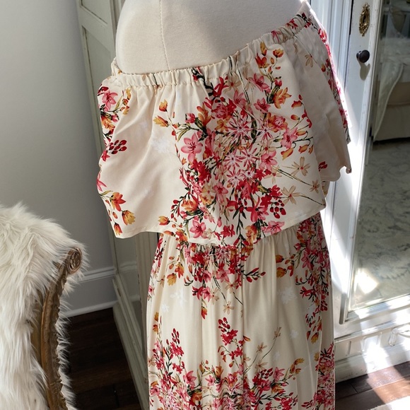 SugarLips Floral Maxi Dress - Picture 5 of 11